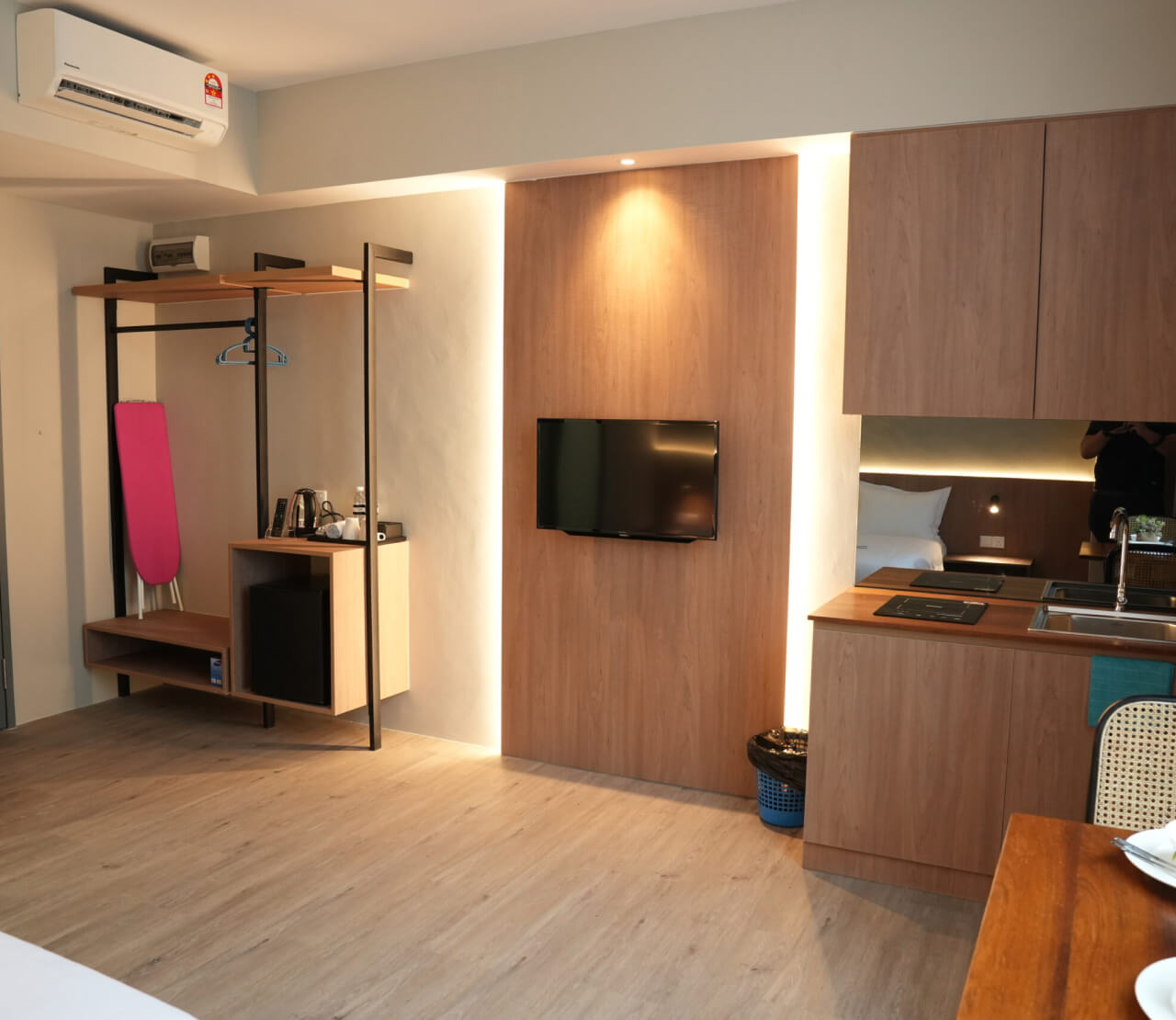 Deluxe Queen Room