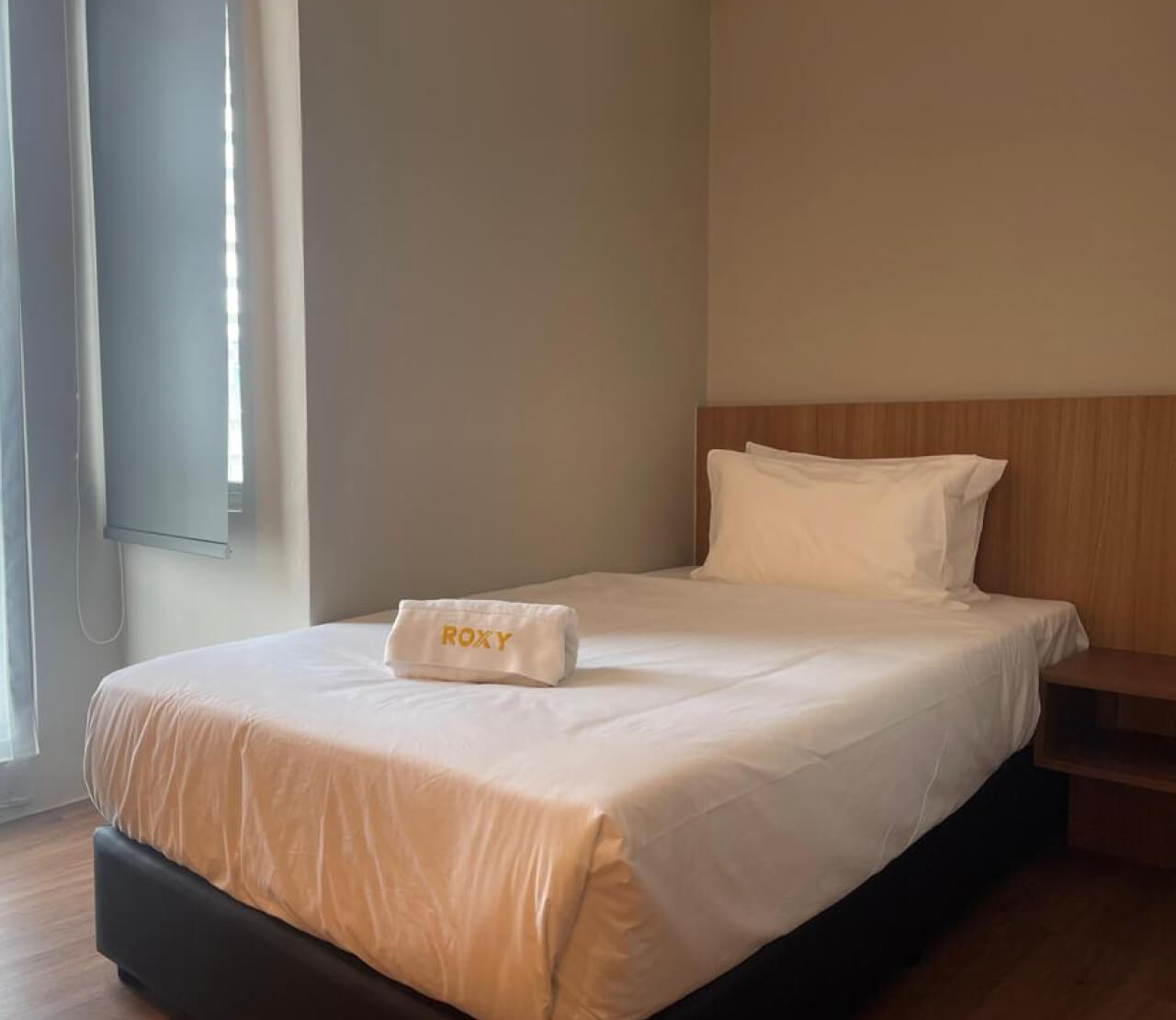 Superior Single (Window)