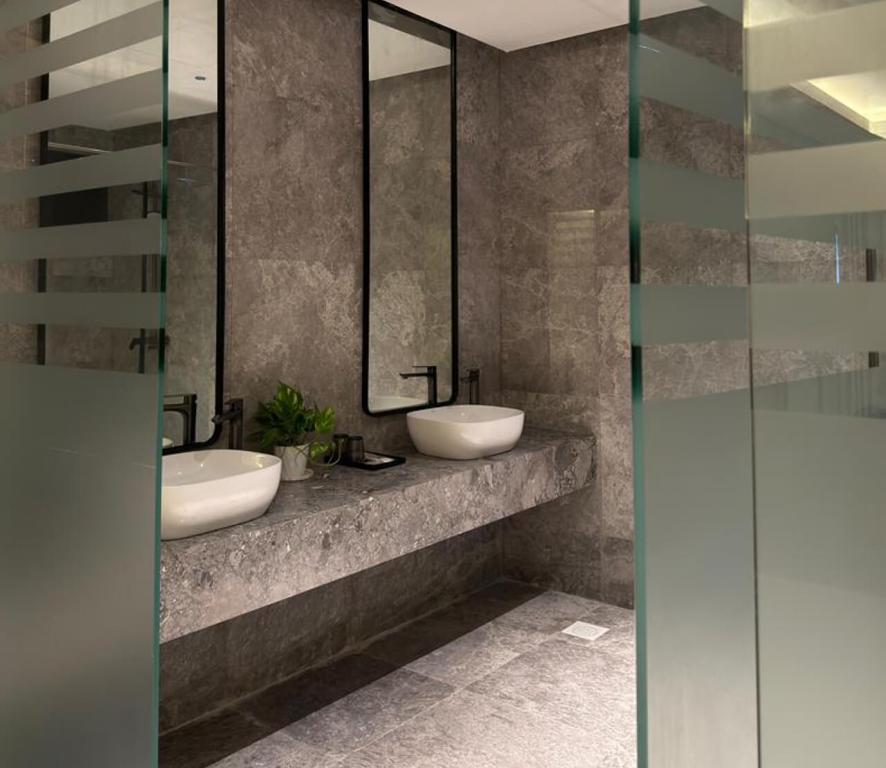 Bay Suite