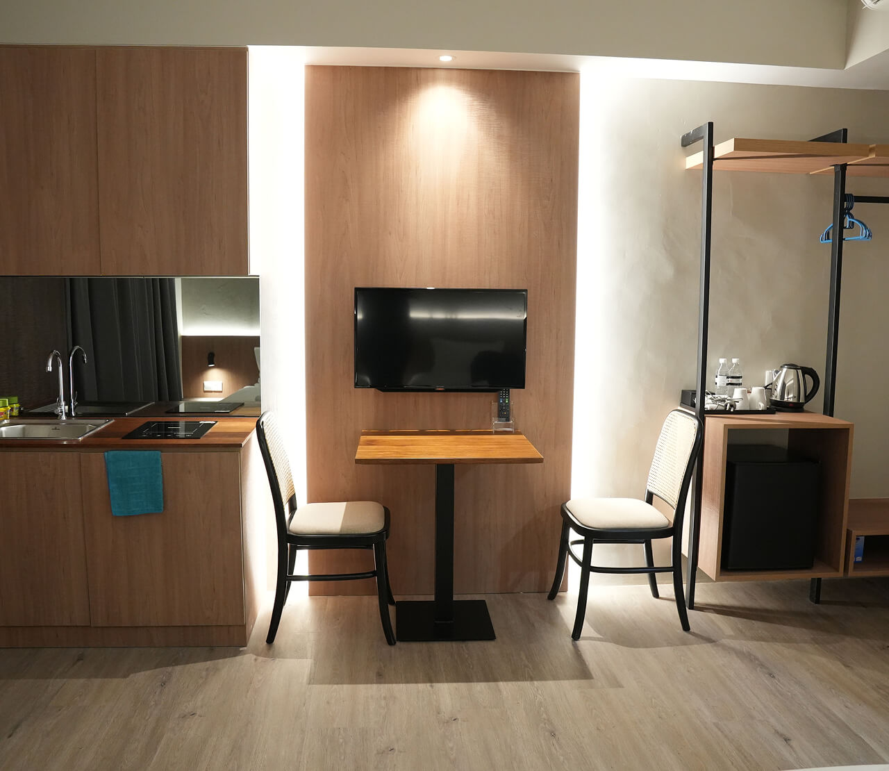 Deluxe Twin Room (No Window)