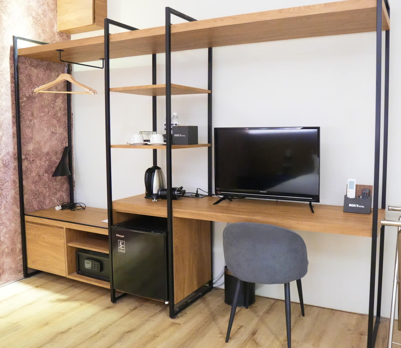 Deluxe King Room