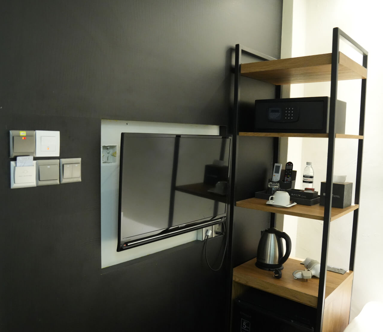 Super Single Room