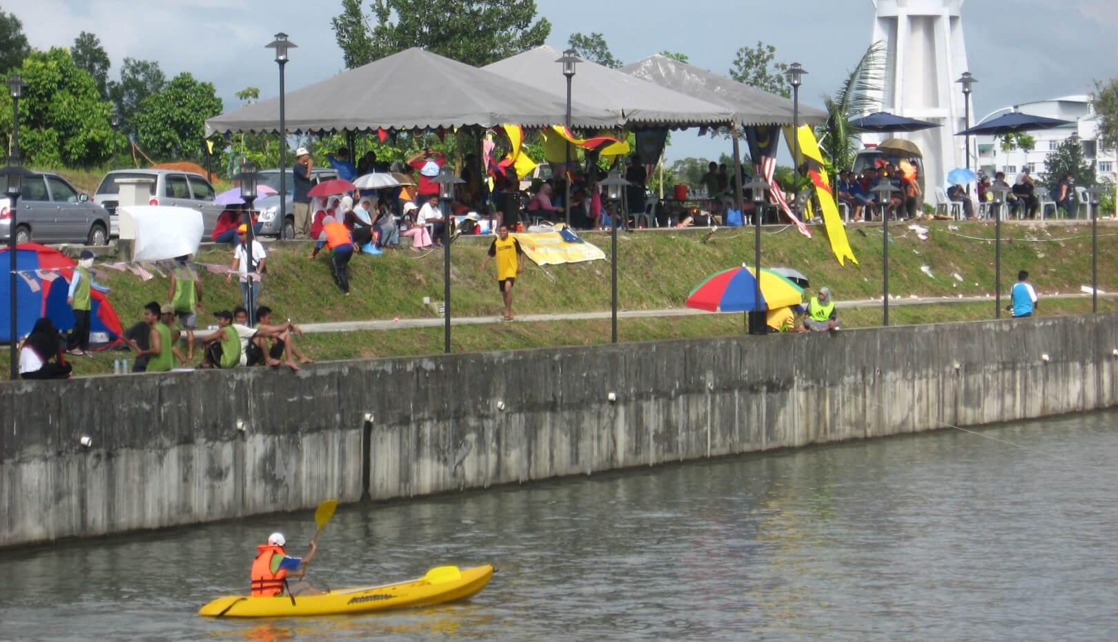 Universiti Malaysia Sarawak water sports day